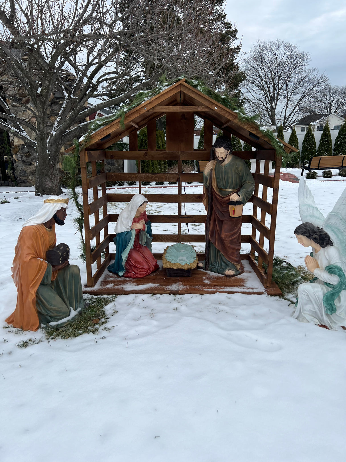 Heaven's Majesty Nativity Set - 12 Piece